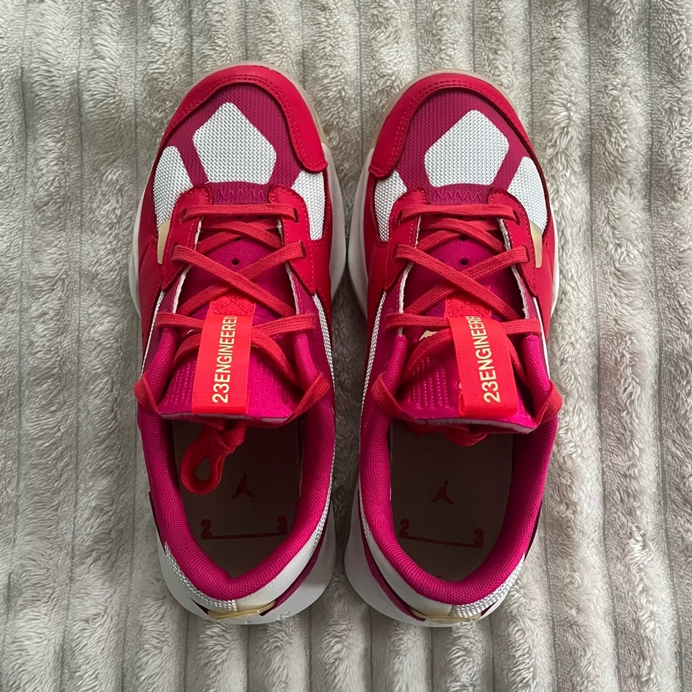Women's Jordan Air 200E Siren Red/Pink Prime • Size 8 - Picture 11 of 17